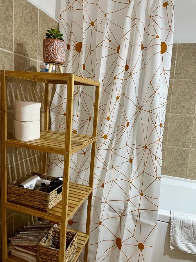 Cozy And Clean Apartment, Near National Arena Bukarest Eksteriør billede